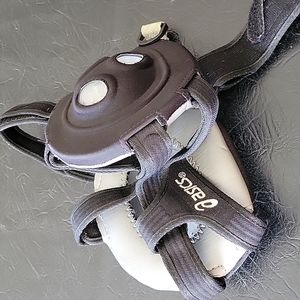 ASICS kids wrestling head gear